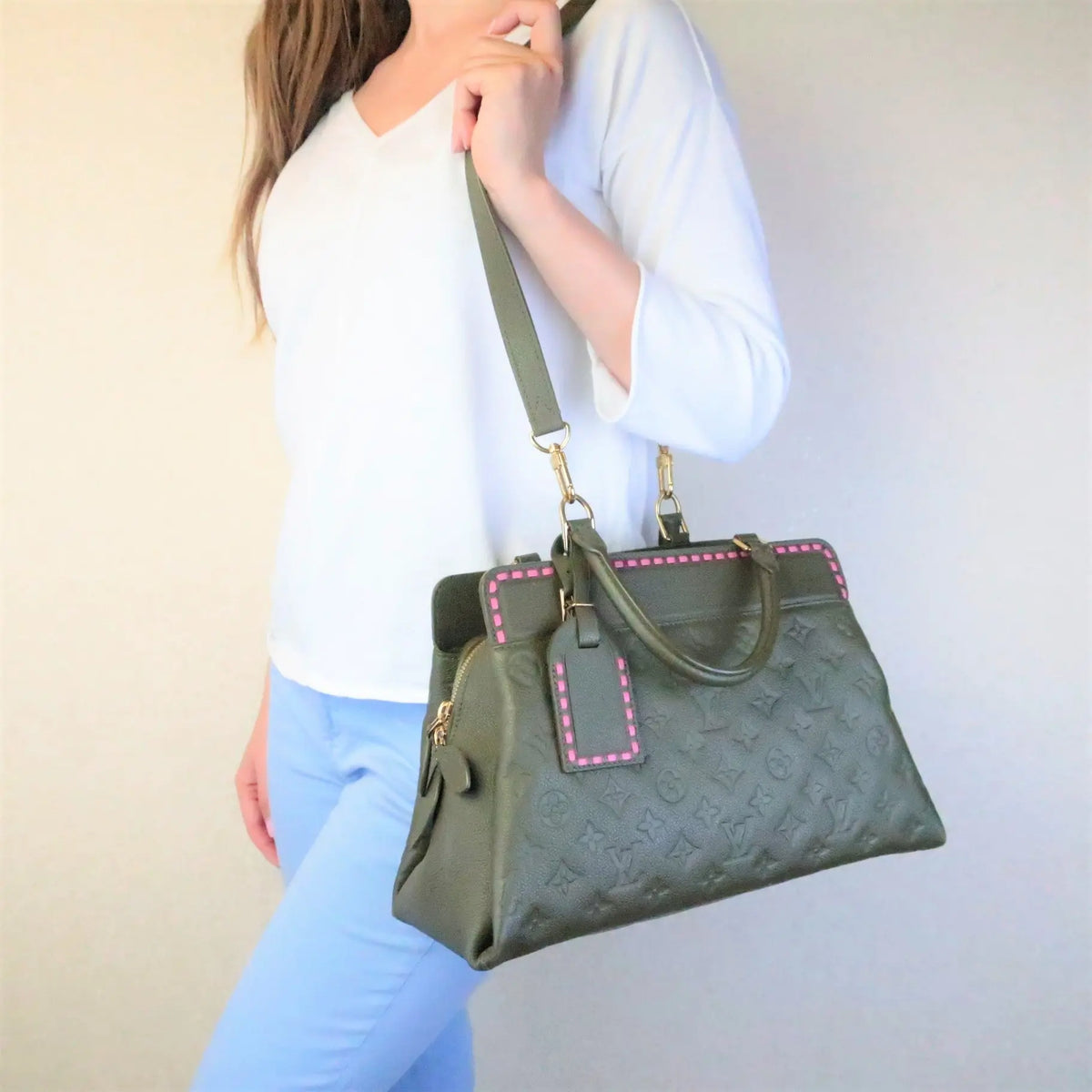 Vosges leather handbag Louis Vuitton Green in Leather - 33363561