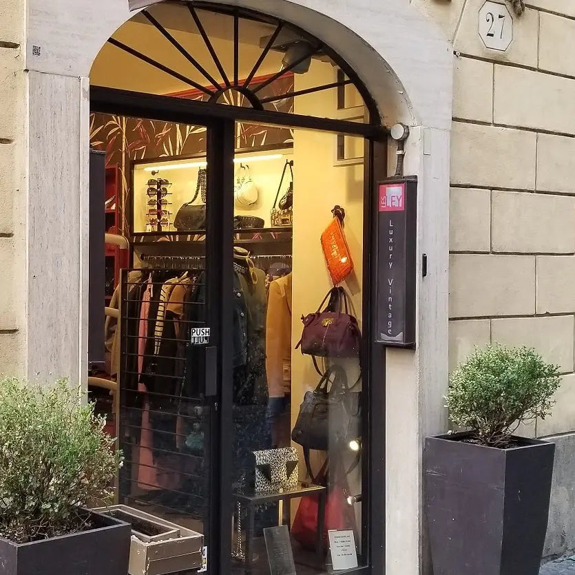 Where to Find the Best Luxury Shopping In Rome: Vintage & Consignment Shops