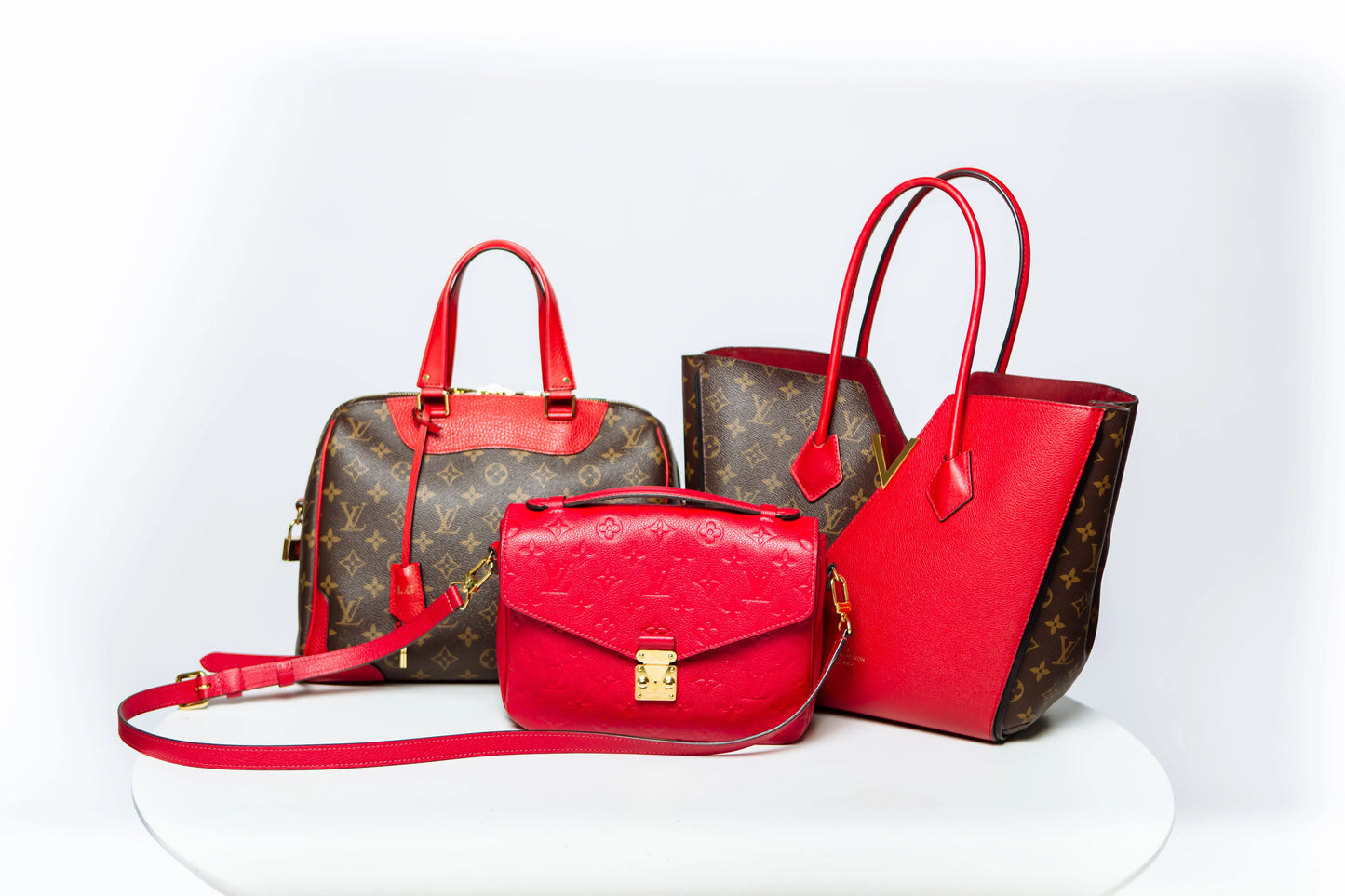 Las mejores ofertas en Bolsas para hombres Louis Vuitton Rojo