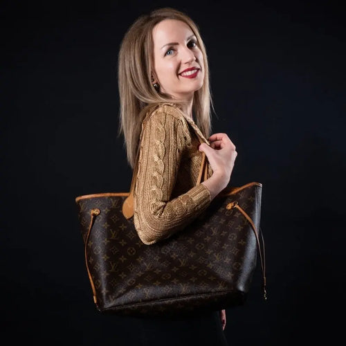 Neverfull Bag Size Comparison Neverfull Pm Mm Gm Guide] Louis Vuitton Neverfull PM/MM/GM History, Editions, Prices –  Bagaholic