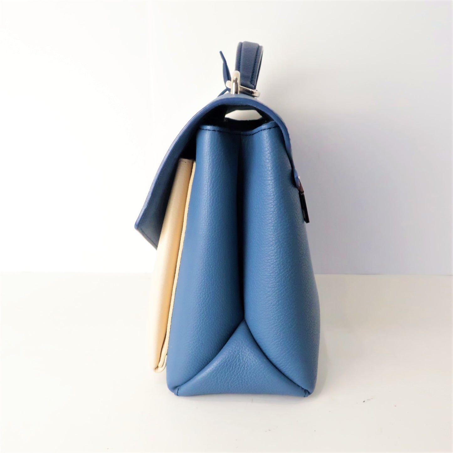 Load image into Gallery viewer, Louis Vuitton Louis Vuitton Blue/Beige Pebbled Leather Mylockme Bag LVBagaholic
