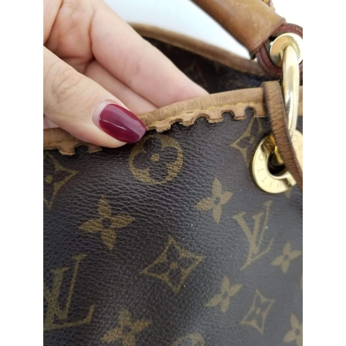 Louis Vuitton Artsy MM Monogram Refurbished Bag – Bagaholic