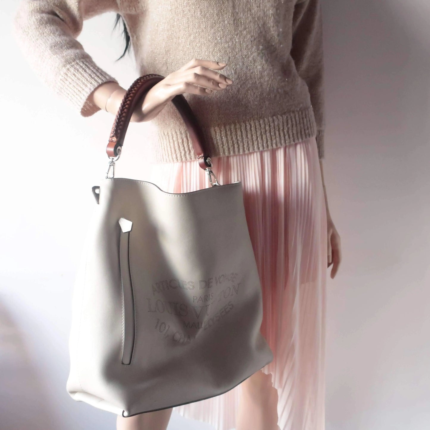 Louis Vuitton Bagatelle Hobo Bag – Bagaholic