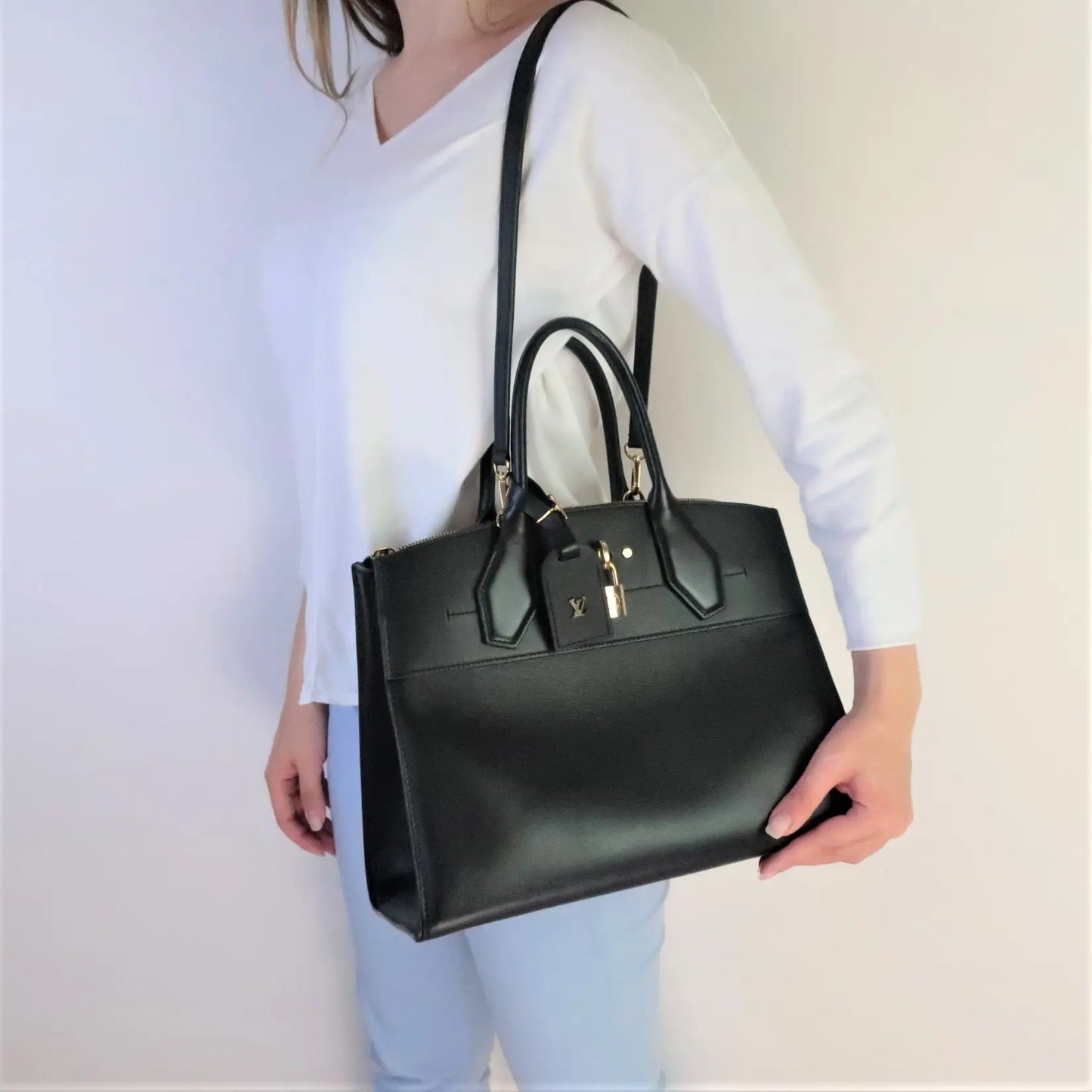 Louis Vuitton Black Leather City Steamer MM Bag – Bagaholic