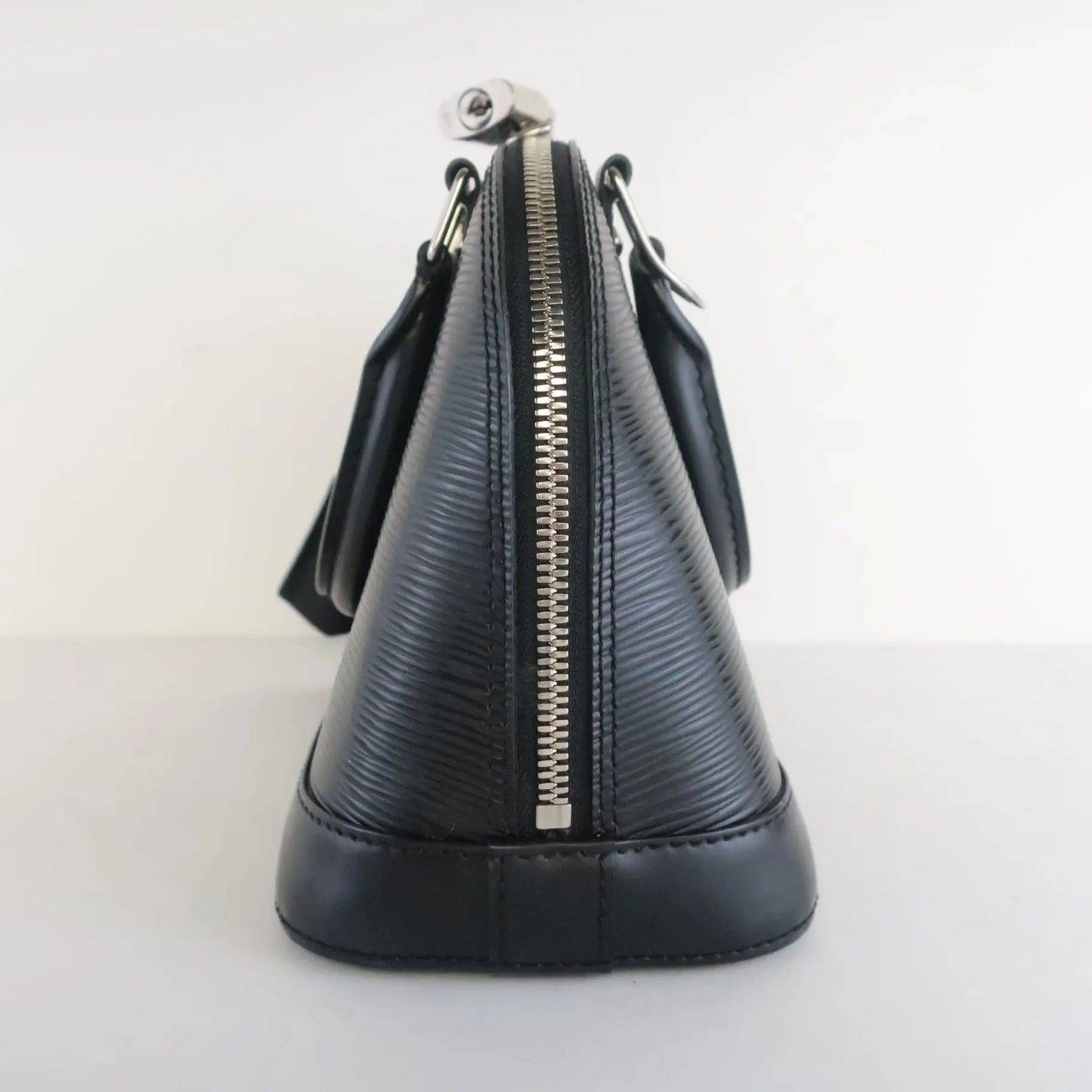 Load image into Gallery viewer, Louis Vuitton Louis Vuitton Black Noir Epi Alma BB Crossbody Bag LVBagaholic

