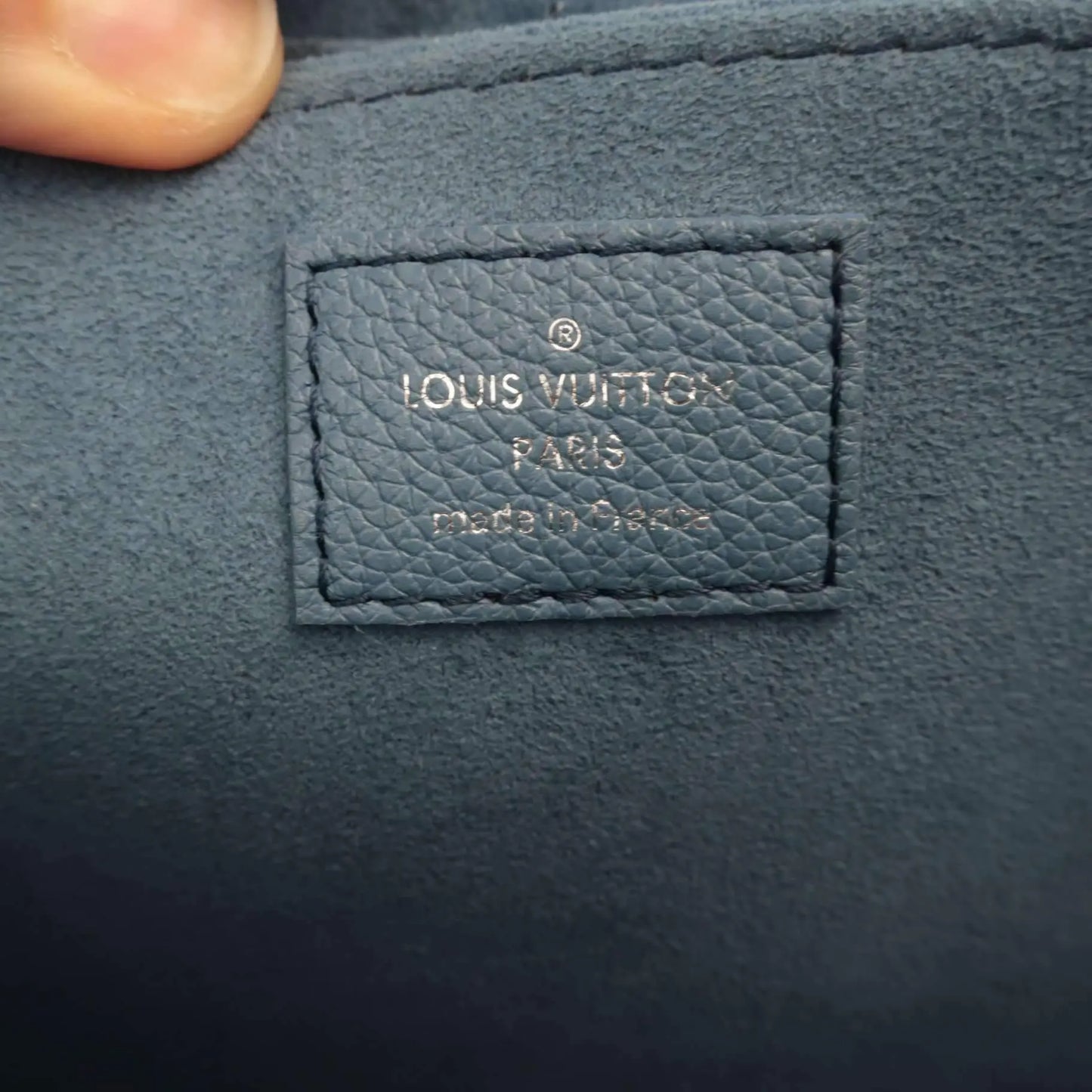 Load image into Gallery viewer, Louis Vuitton Louis Vuitton Blue Pebbled Leather Mylockme 2018 Bag LVBagaholic

