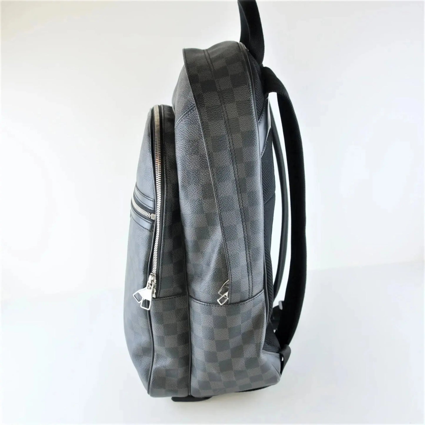 Louis Vuitton Men's Michael Backpack Damier Graphite N40310