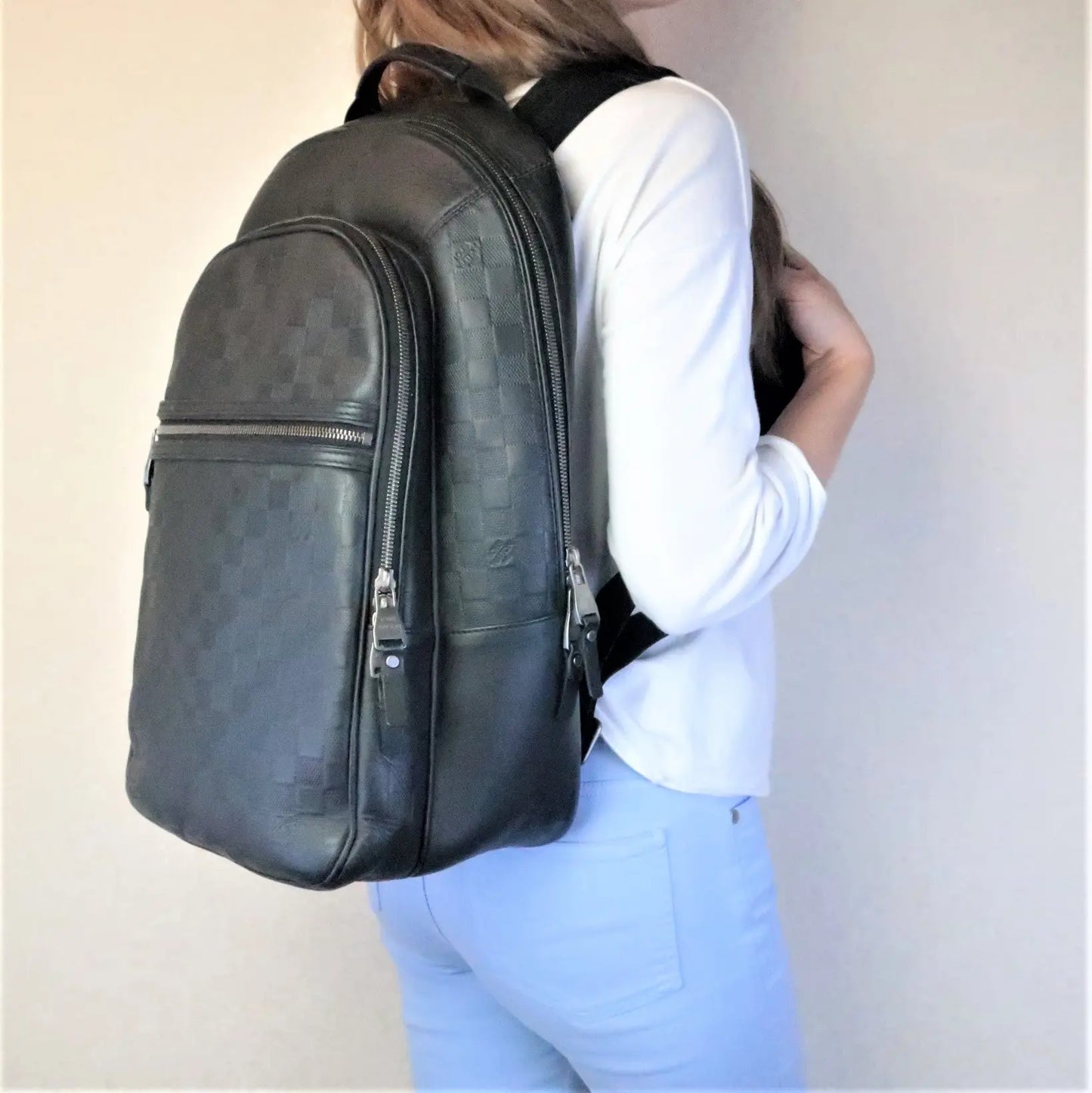 damier infini leather backpack Amazon.com: Louis Vuitton, Pre-Loved Michael Backpack, Black : Clothing, Shoes & Jewelry Its handle and adjustable shoulder straps offer different carry options. Louis Vuitton Michael Damier Infini