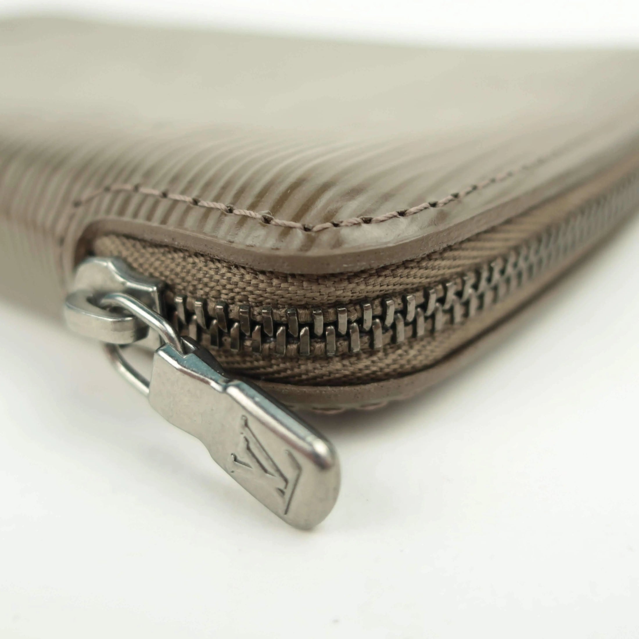 Louis Vuitton Etoupe Epi Geode Organizer Zippy Wallet – Bagaholic