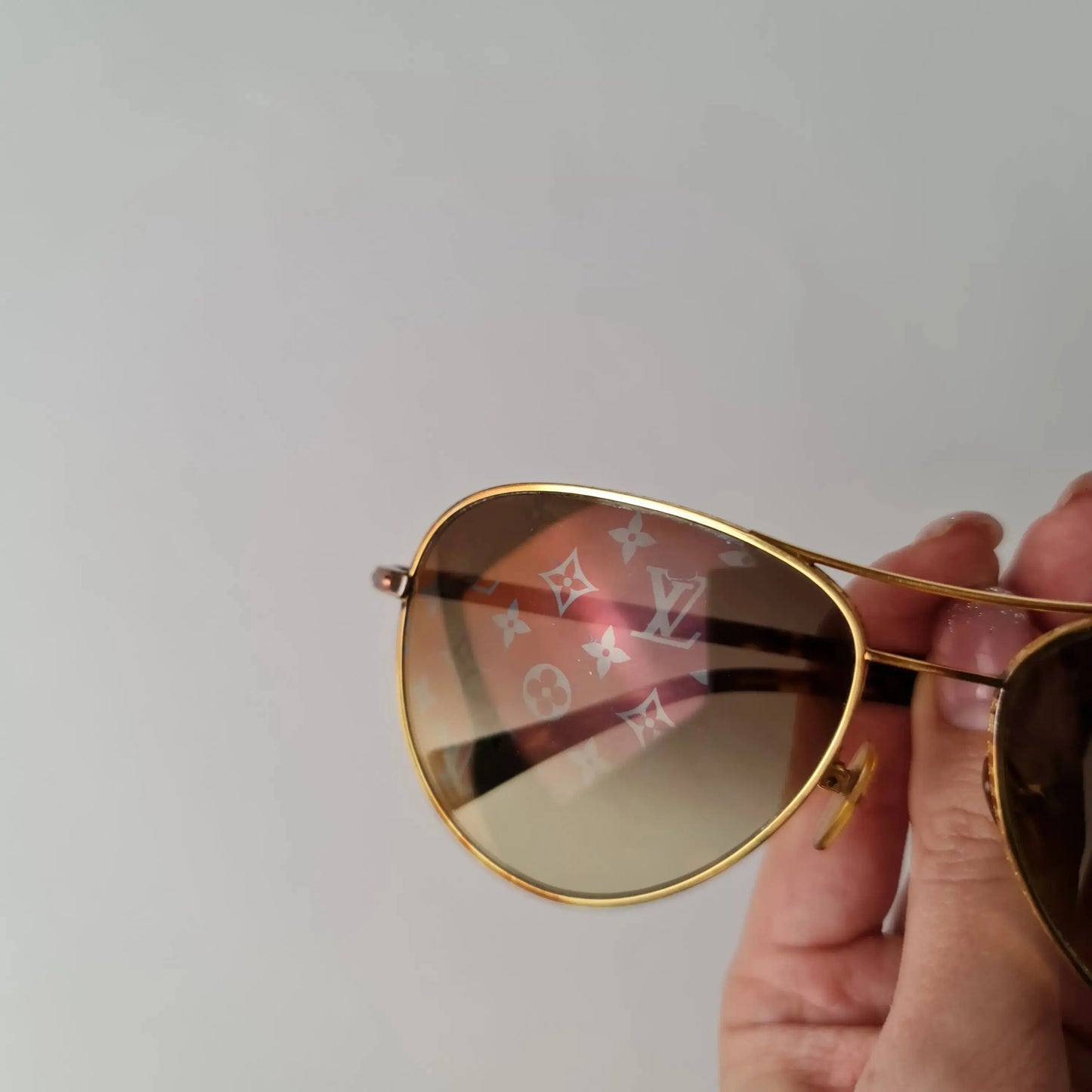 Louis Vuitton Louis Vuitton Goldtone Monogram Conspiration Pilote Sunglasses (756-E1008) LVBagaholic