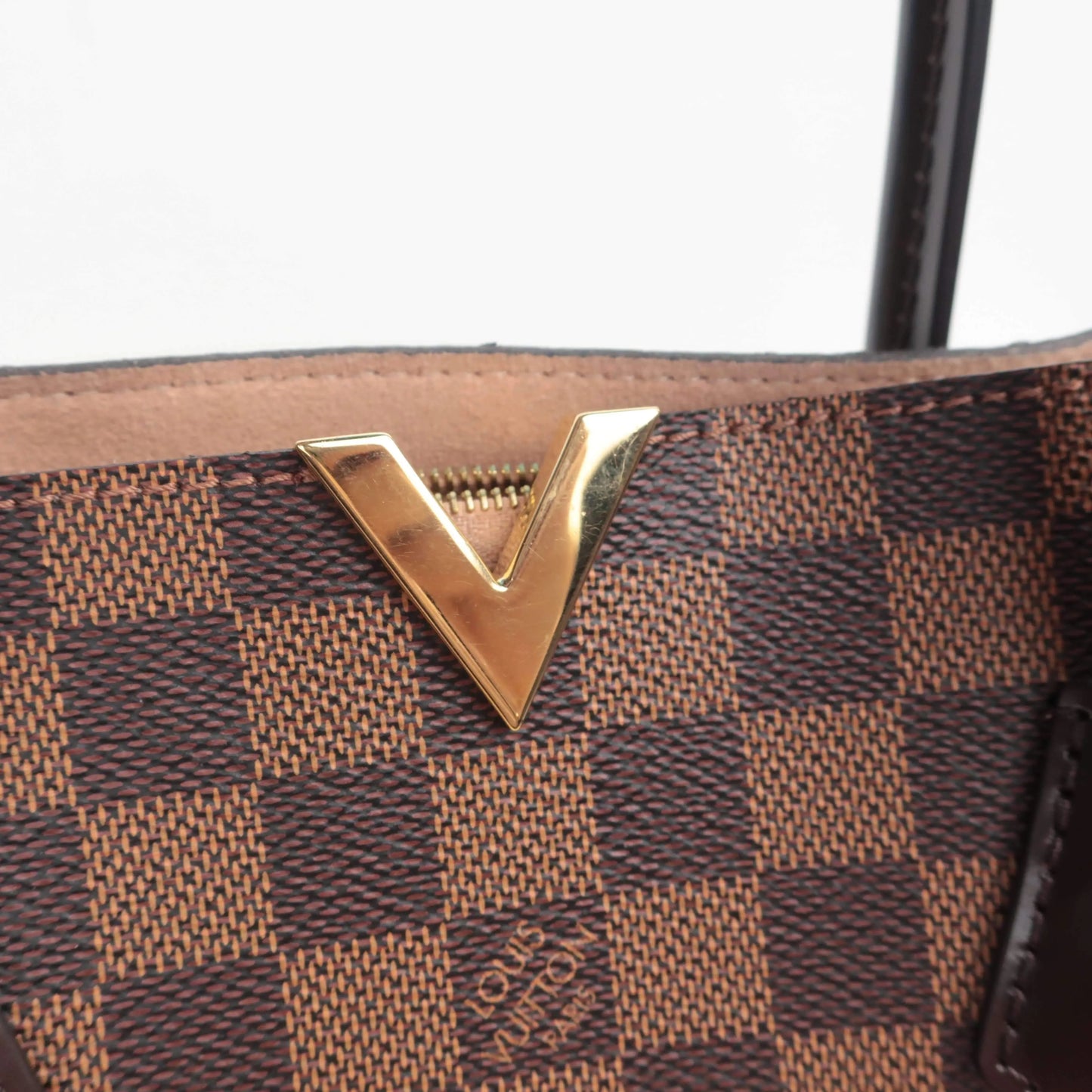 Louis Vuitton Louis Vuitton Kensington Damier Ebene Bag LVBagaholic