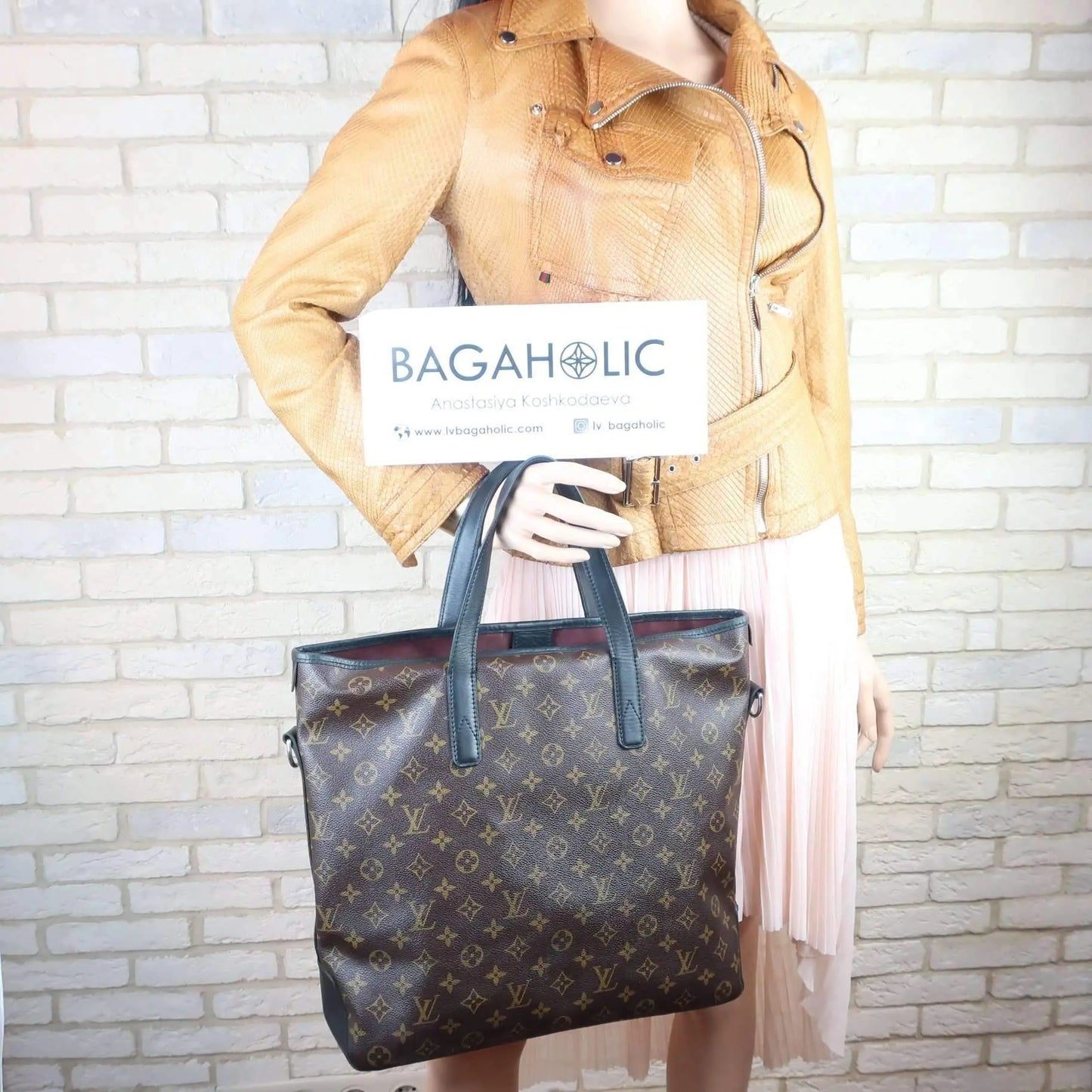 Louis Vuitton Kitan Monogram Macassar Canvas Crossbody Bag – Bagaholic