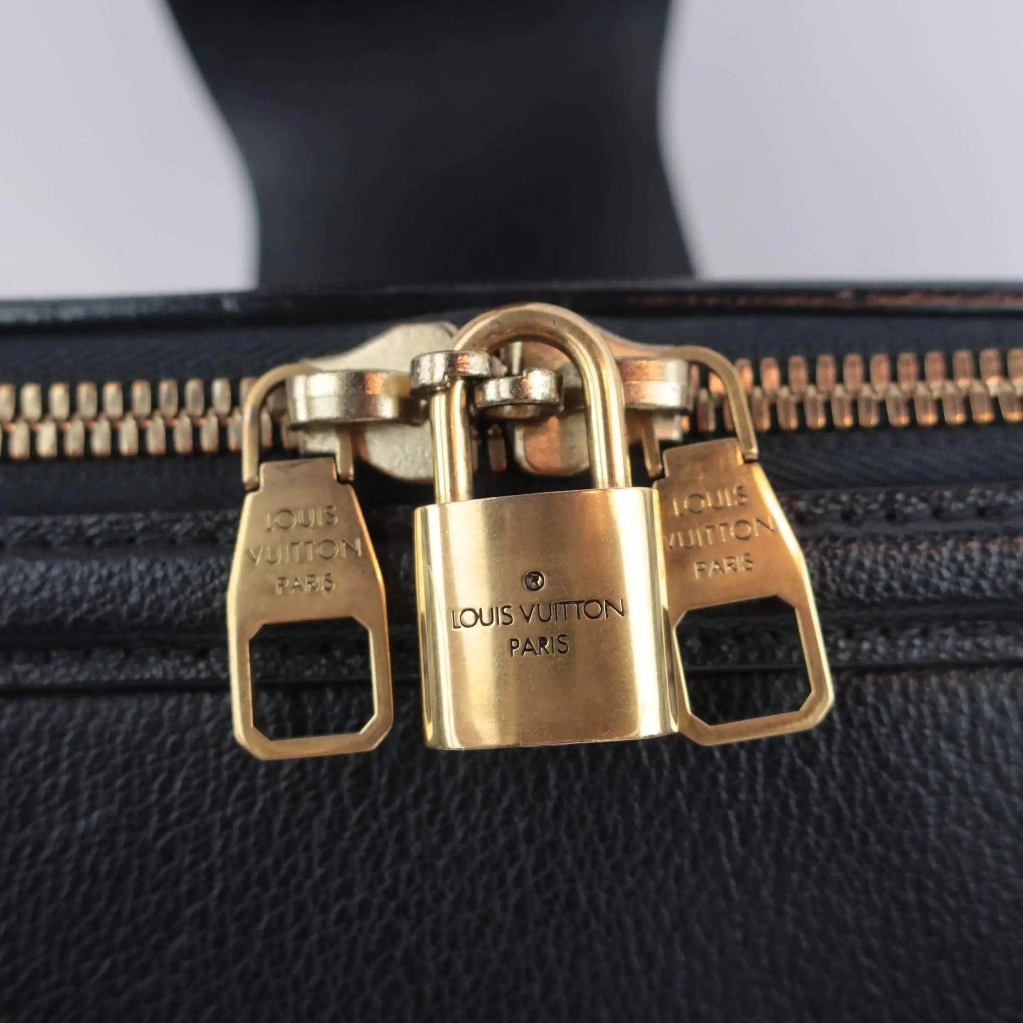 Louis Vuitton Noir Monogram Golden Arrow Speedy Bag – Bagaholic