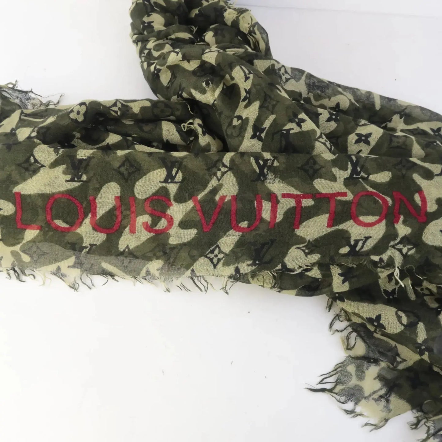 Louis Vuitton Louis Vuitton Limited Edition Monogramouflage/Camouflage Takashi Murakami Stole/Shawl (728) LVBagaholic