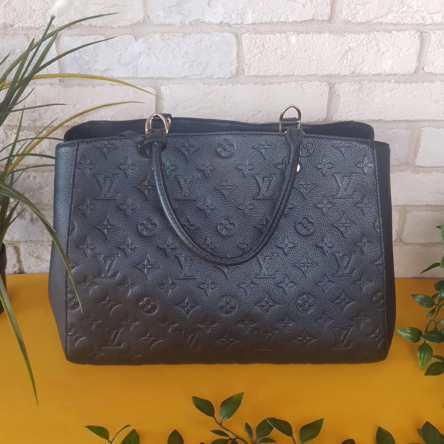 Louis Vuitton Montaigne GM Noir Empreinte Leather Bag – Bagaholic