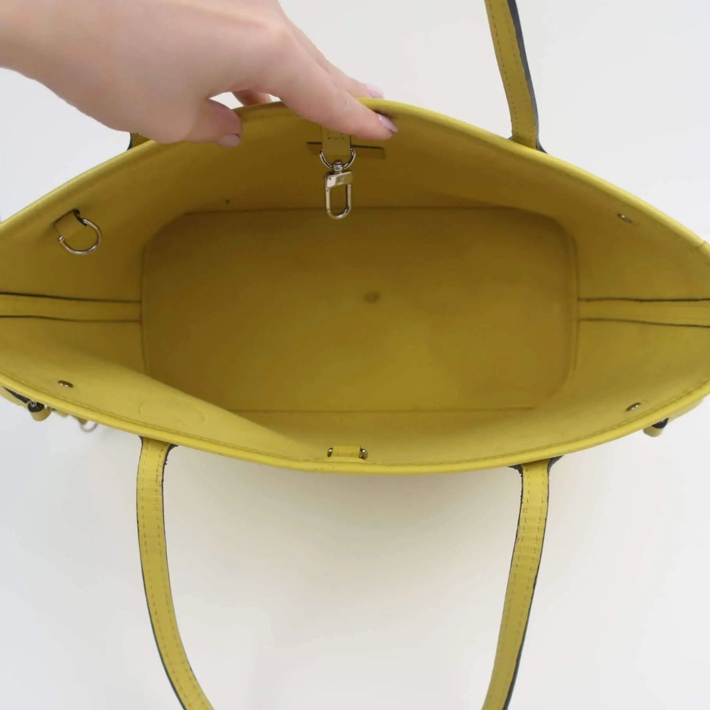 Load image into Gallery viewer, Louis Vuitton Louis Vuitton Neverfull PM Yellow Epi with Pouch LVBagaholic
