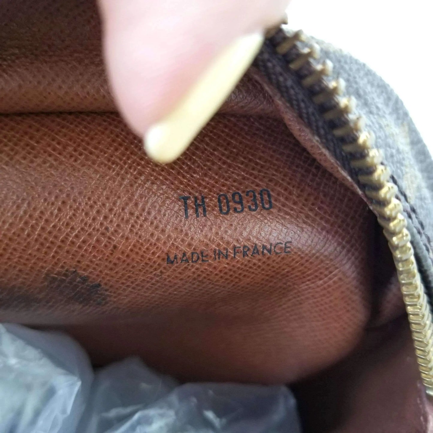 Louis Vuitton Louis Vuitton Nile Crossbody Monogram Bag LVBagaholic