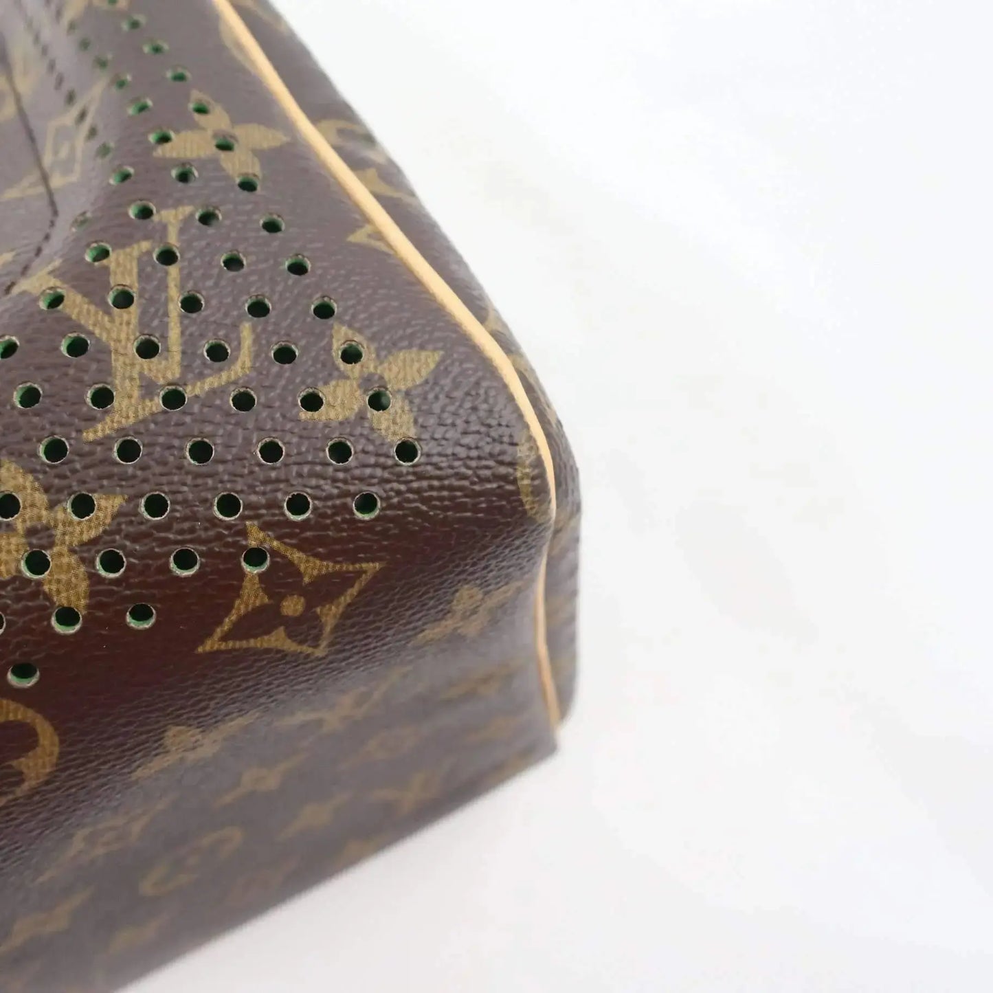 Louis Vuitton - Speedy 30 monogram limited edition: Perforated fuchsia