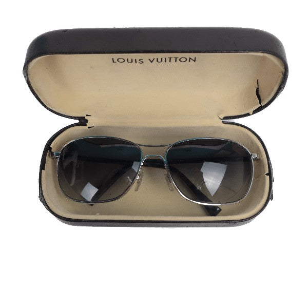 Gold Louis Vuitton Conspiration Pilot Sunglasses