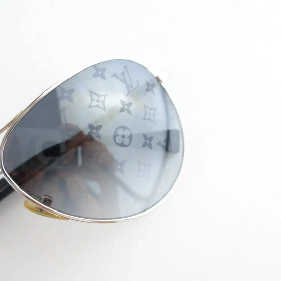Load image into Gallery viewer, Louis Vuitton Louis Vuitton Silvertone Monogram Conspiration Pilote Sunglasses (644) LVBagaholic
