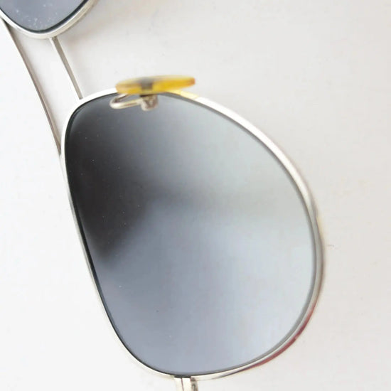 Cargar imagen en el visor de la galería, Louis Vuitton Louis Vuitton Silvertone Monogram Conspiration Pilote Sunglasses (645) LVBagaholic

