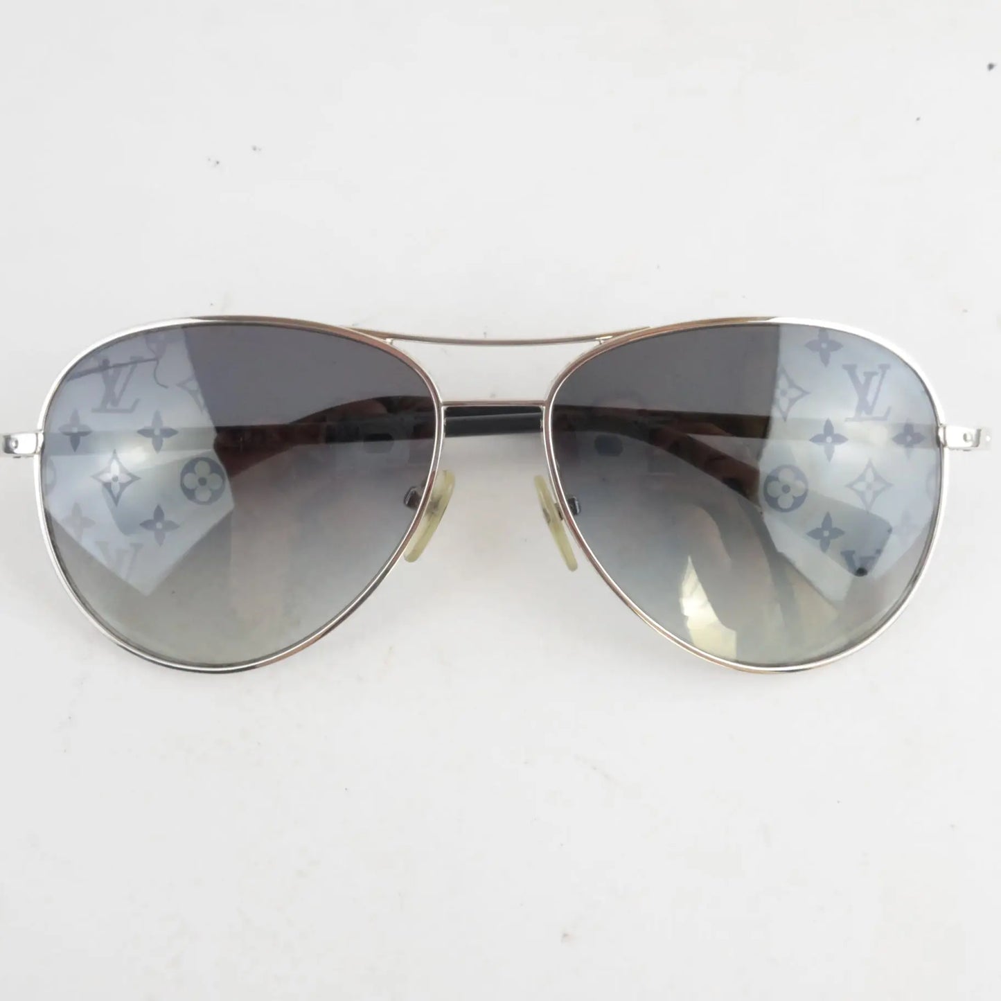 Louis Vuitton Louis Vuitton Silvertone Monogram Conspiration Pilote Sunglasses (688) LVBagaholic