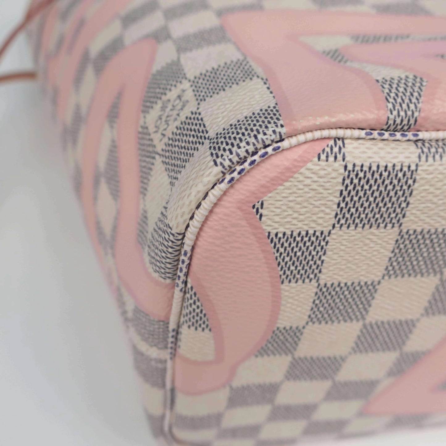 Load image into Gallery viewer, Louis Vuitton Louis Vuitton Tahitienne Neverfull MM with Pouch LVBagaholic
