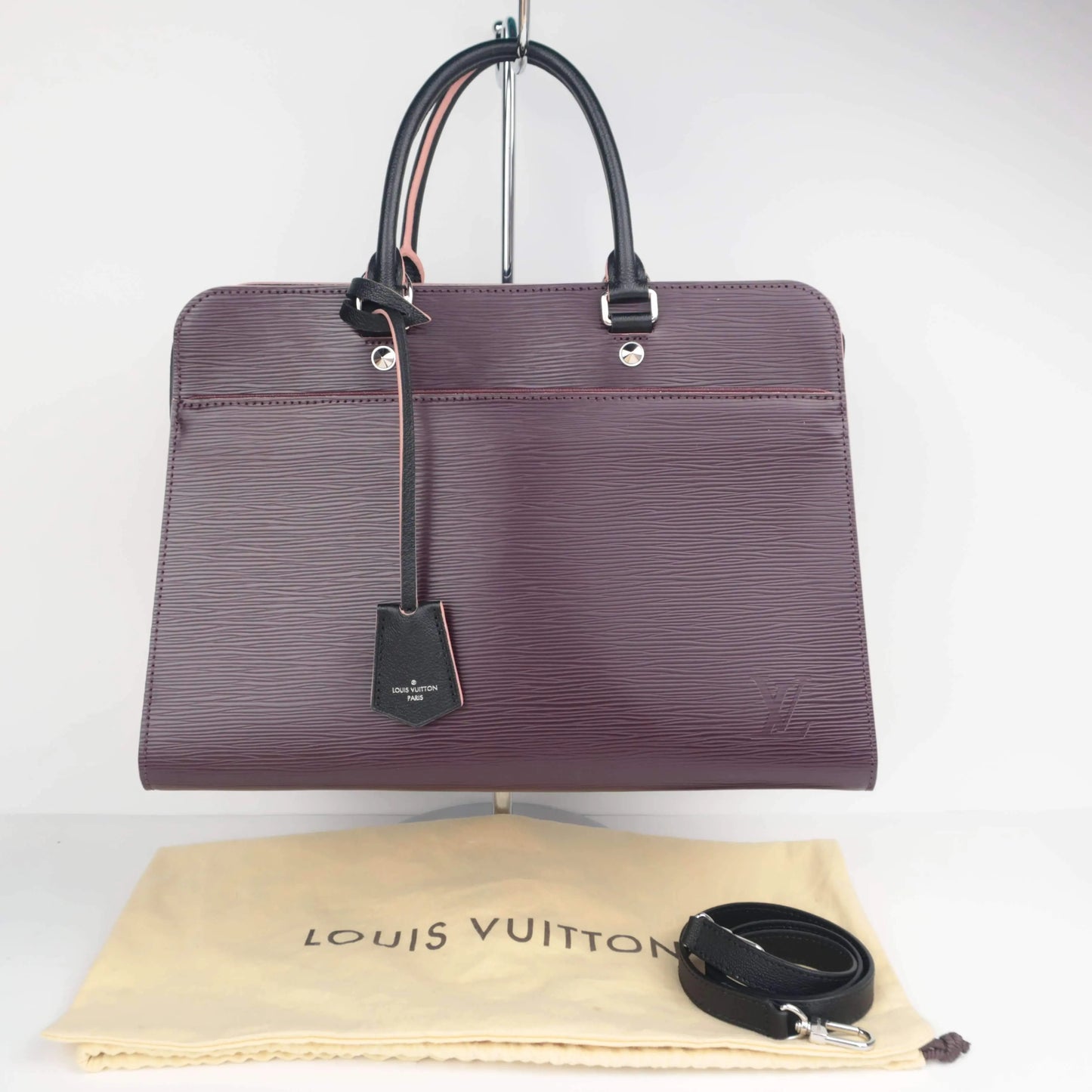 Load image into Gallery viewer, Louis Vuitton Louis Vuitton Vaneau GM Epi Leather Violet bag LVBagaholic
