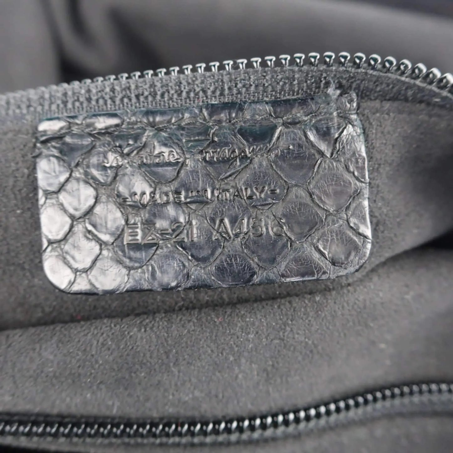 Cargar imagen en el visor de la galería, Louis Vuitton Salvatore Ferragamo Python Bag LVBagaholic
